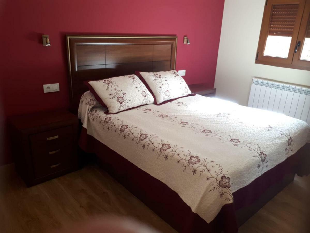 Apartamentos Camino Santo Toribio Mieses Luaran gambar